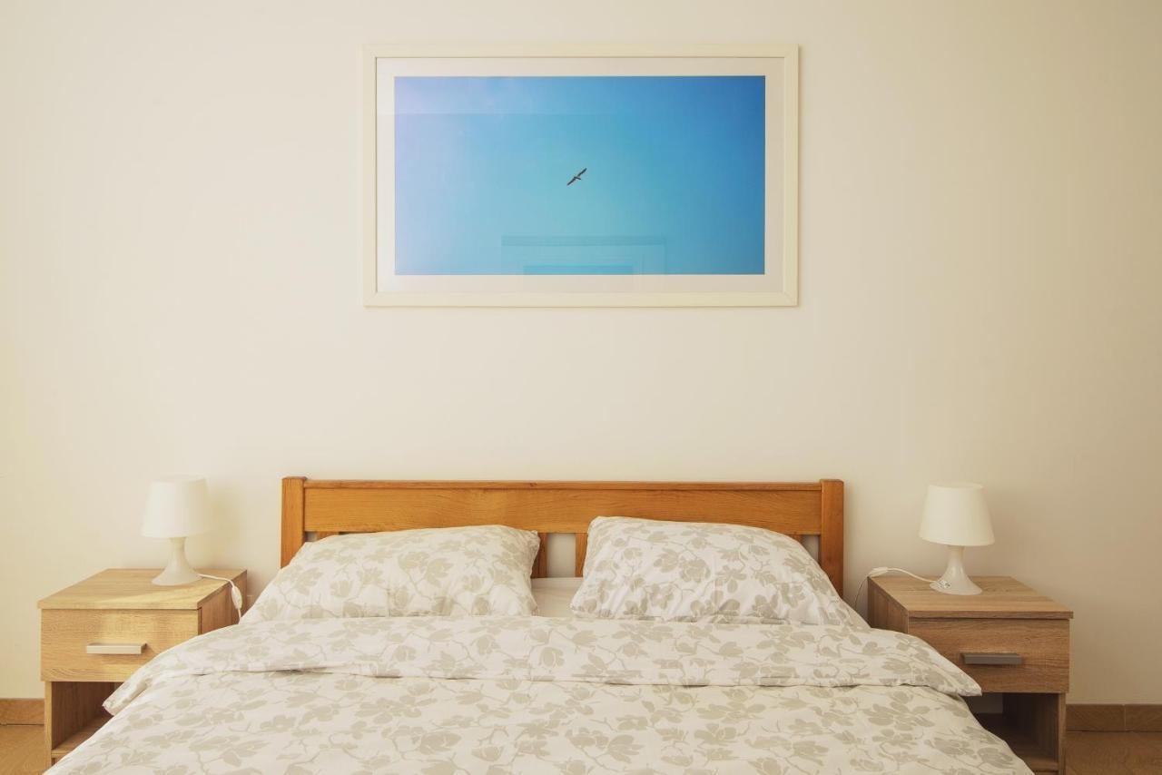 Villa Bua - Beautiful Seafront Apartments トロギール エクステリア 写真